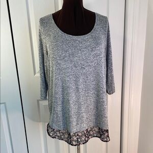 Reitmans Tunic with Chiffon Floral Hem in Heather Gray, 2X Plus